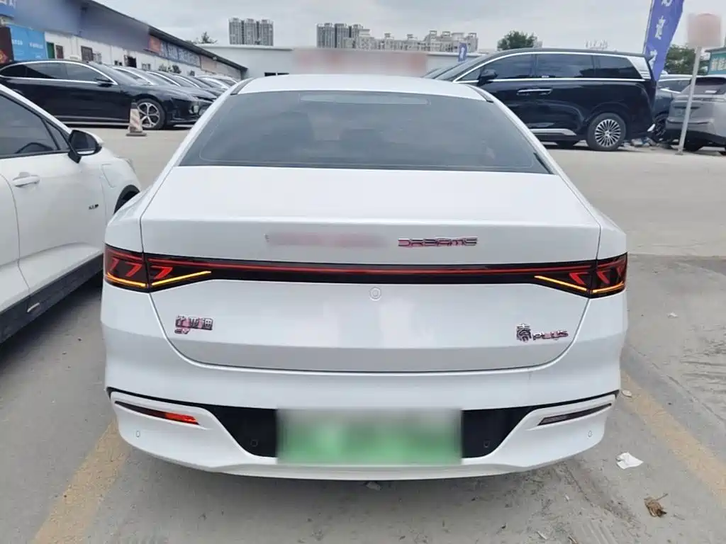 BYD Qin PLUS 2022 — фото 6