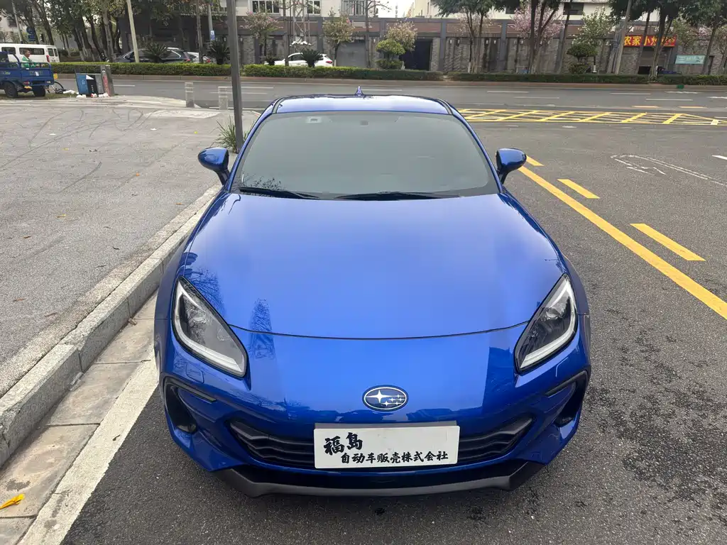 Subaru BRZ 2022 — фото 2