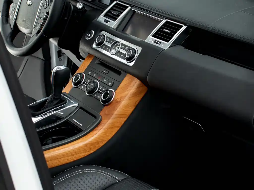 Land Rover Sport 2012 — фото 10