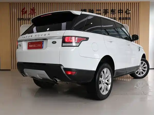 Land Rover Range Rover Sport 2015