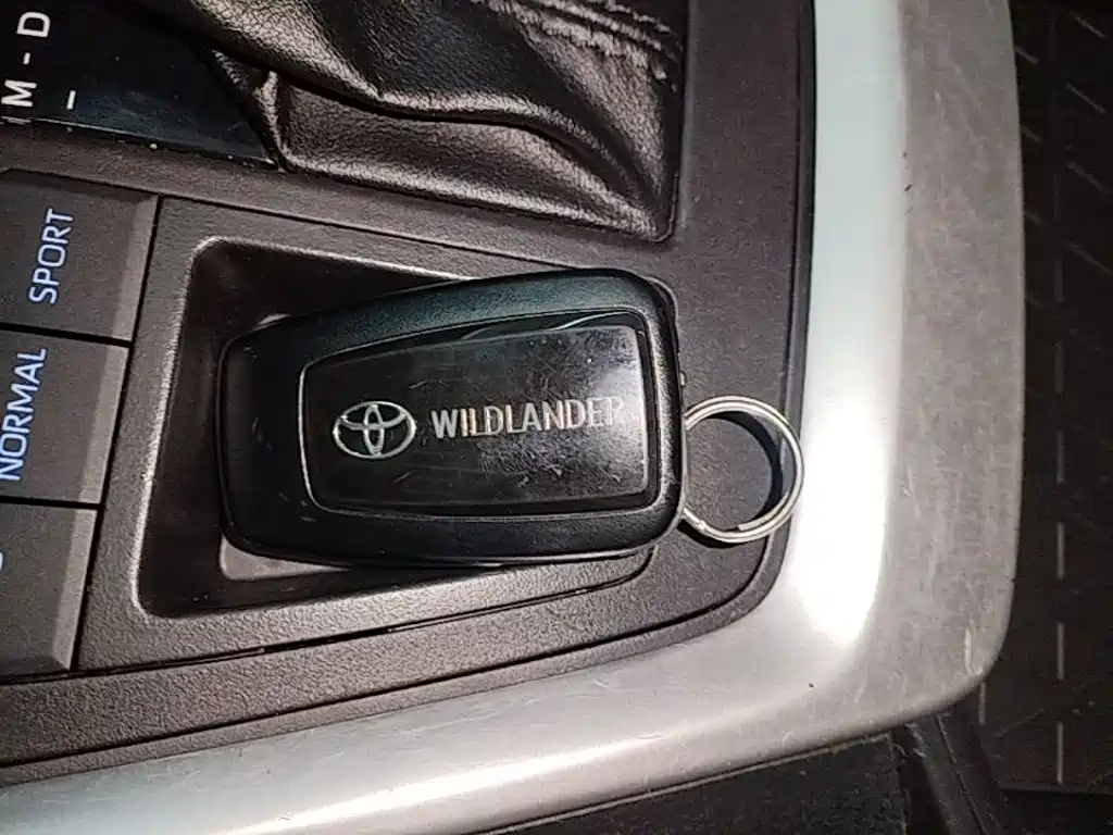 Toyota Wildlander 2023 — фото 17
