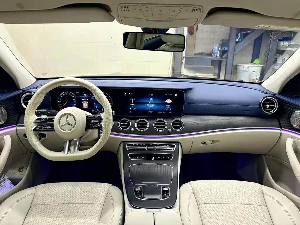 Mercedes-Benz E-Class 2023 — фото 6