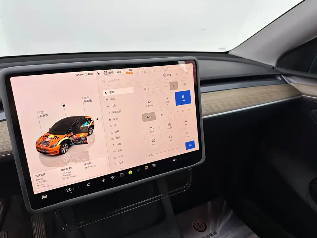 Tesla Model Y 2023 — фото 13