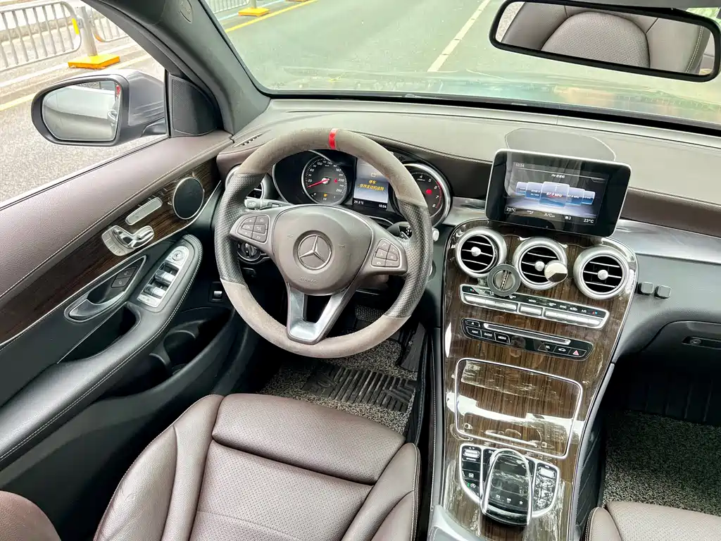 Mercedes-Benz GLC 2019 — фото 10