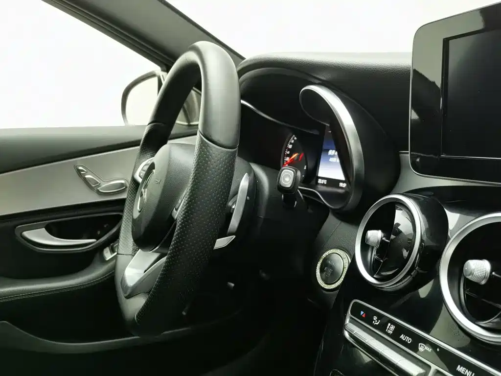 Mercedes-Benz C-Class 2018 — фото 22