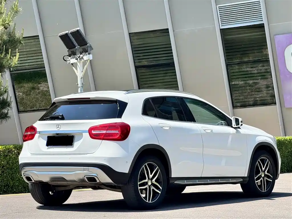 Mercedes-Benz GLA 2016 — фото 12