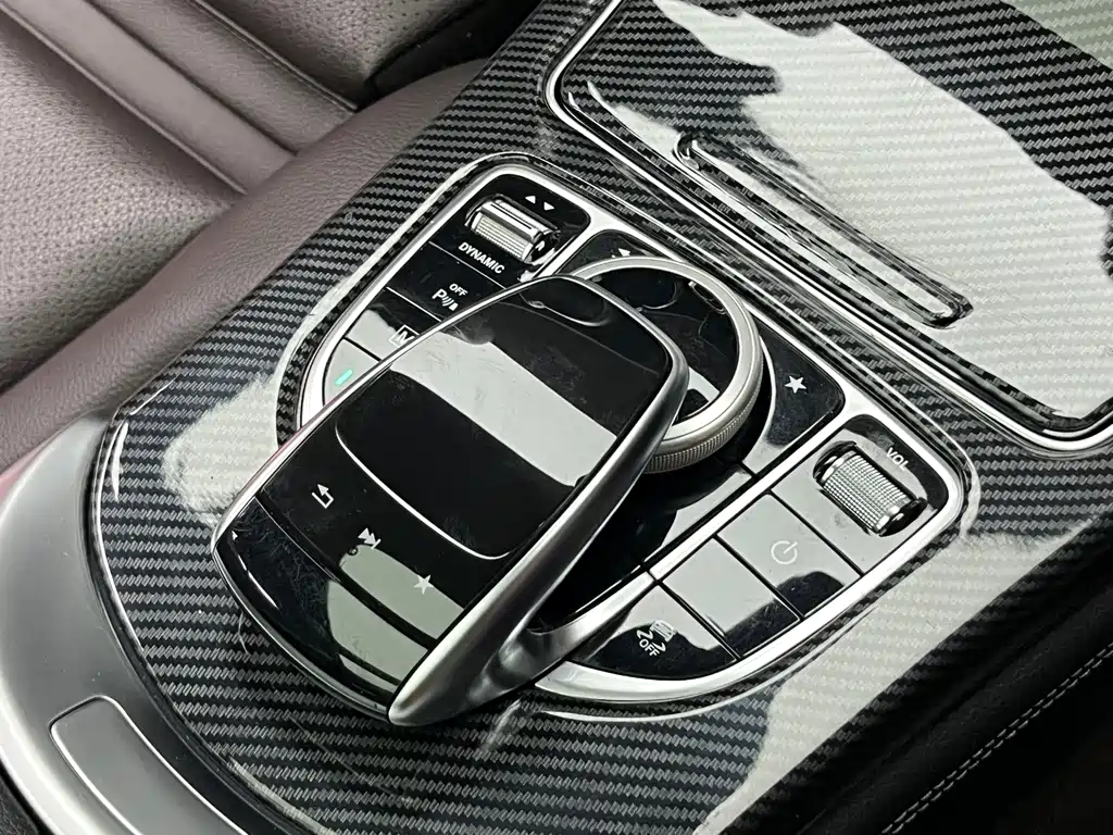 Mercedes-Benz GLC 2018 — фото 25