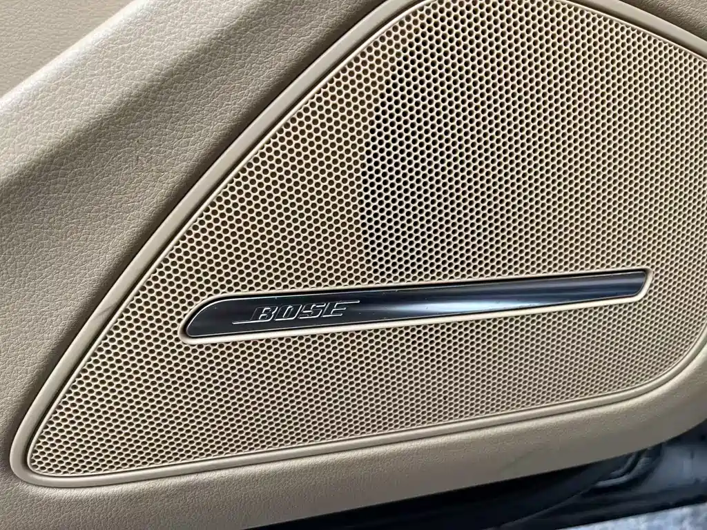 Audi A8 2011 — фото 14