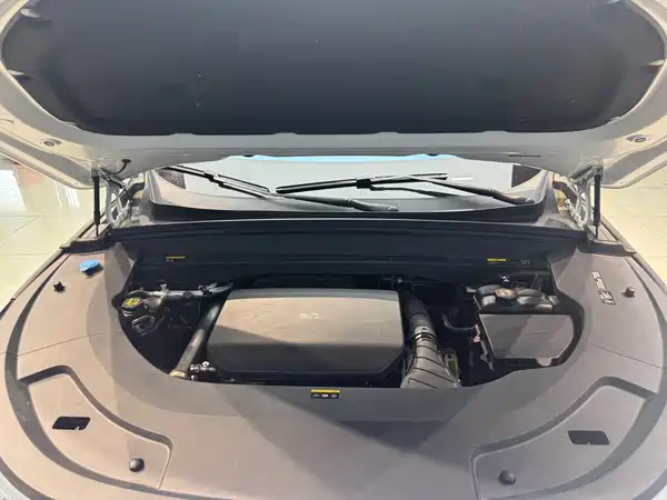 Li Auto L7 2024