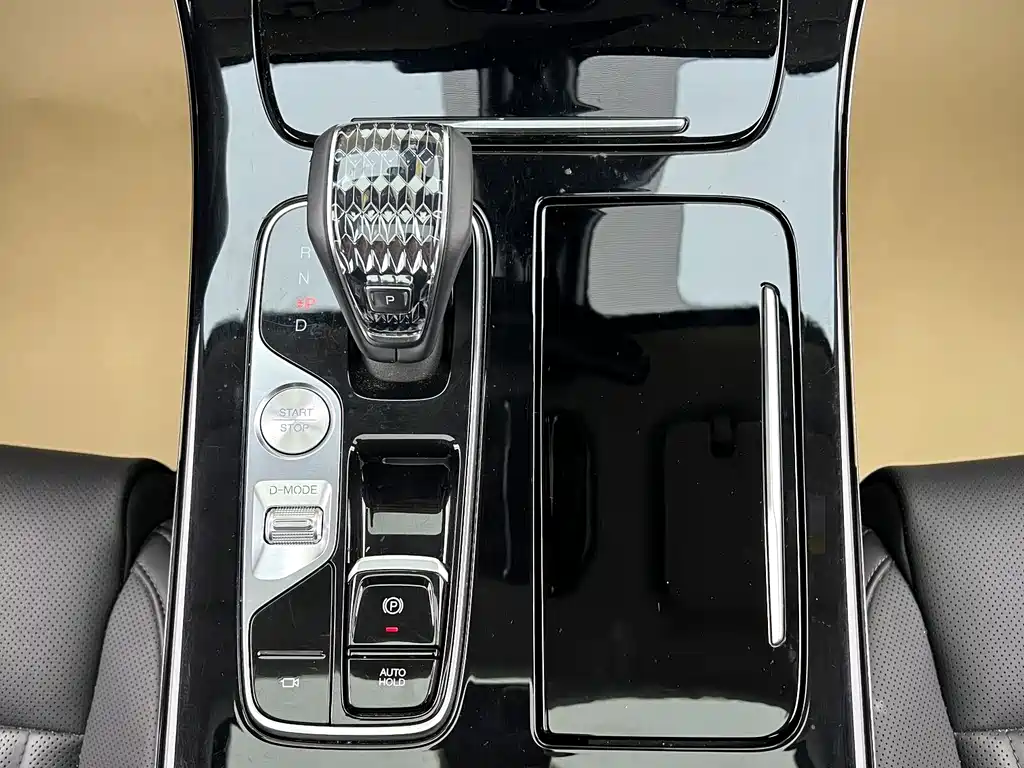 GAC Motor Trumpchi M8 2025 — фото 23