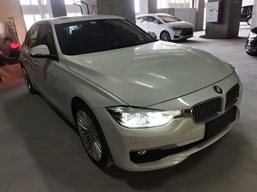 BMW 3 Series 2018 — фото 4