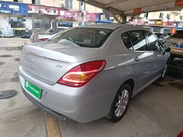 Peugeot 308 2016