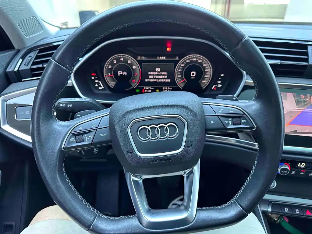 Audi Q3 2022 — фото 12
