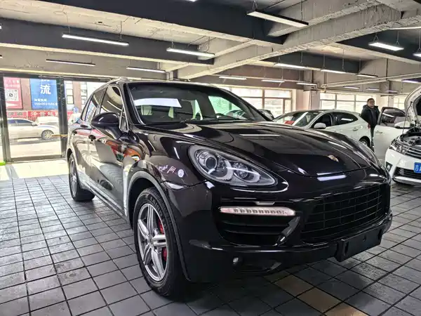Porsche Cayenne 2014