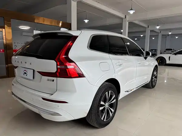 Volvo XC60 2023