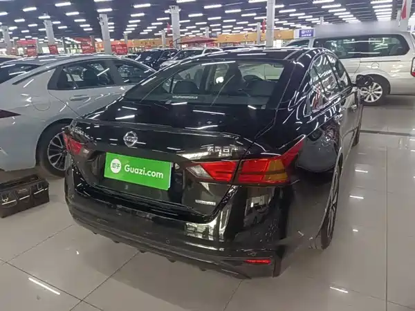 Nissan Teana 2026