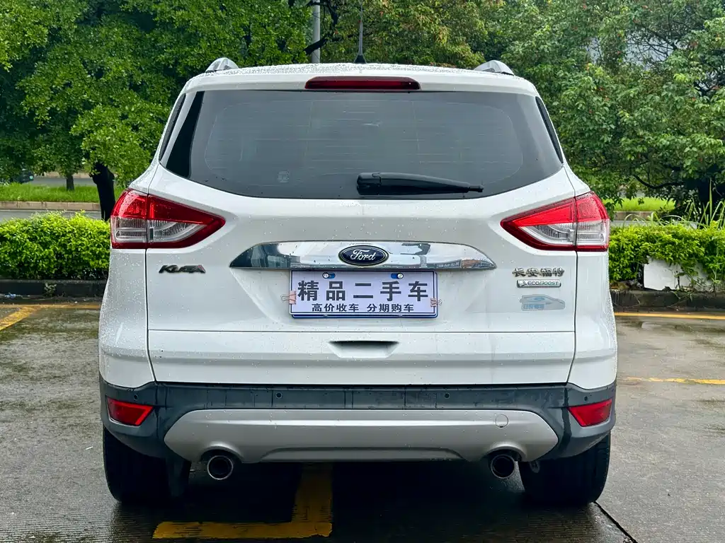 Ford Kuga 2014 — фото 14