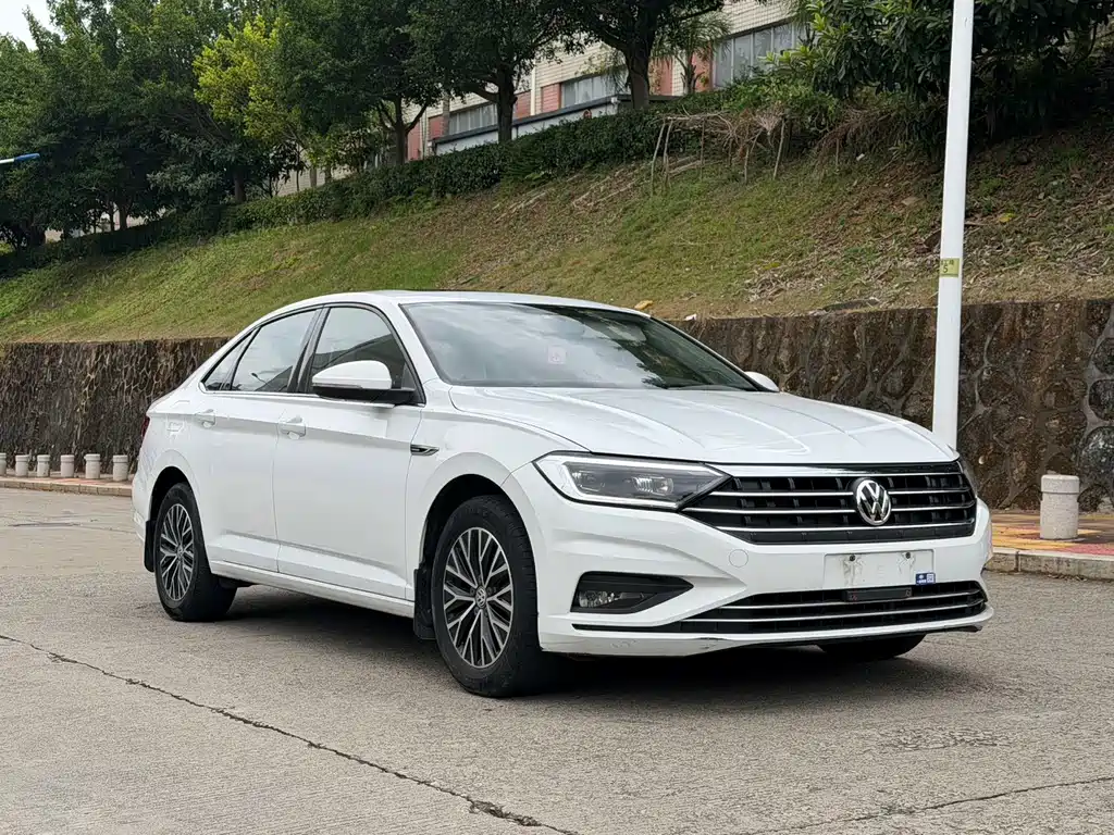 Volkswagen Sagitar 2021