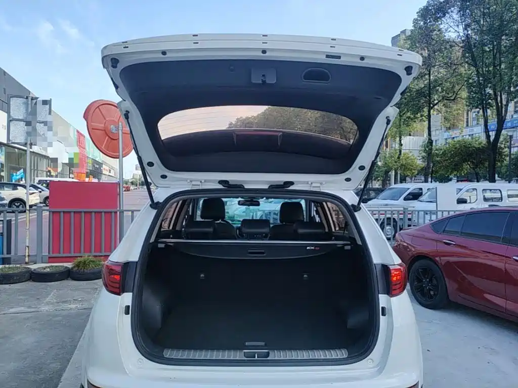 Kia KX5 2017 — фото 19
