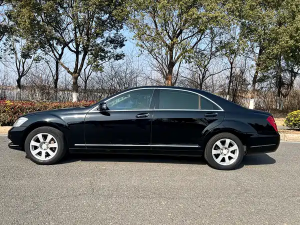 Mercedes-Benz S-Class 2008