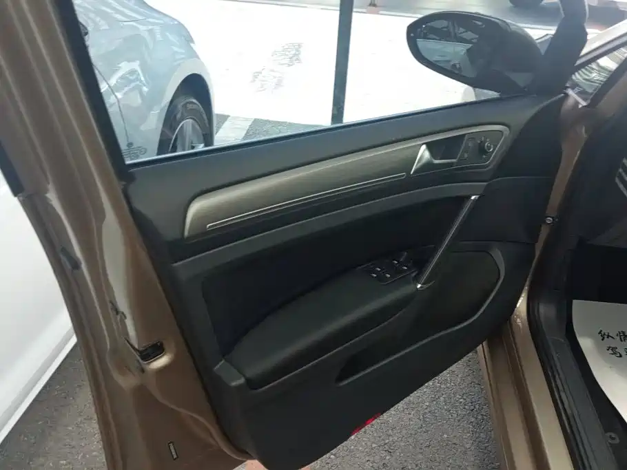 Volkswagen Golf 2016