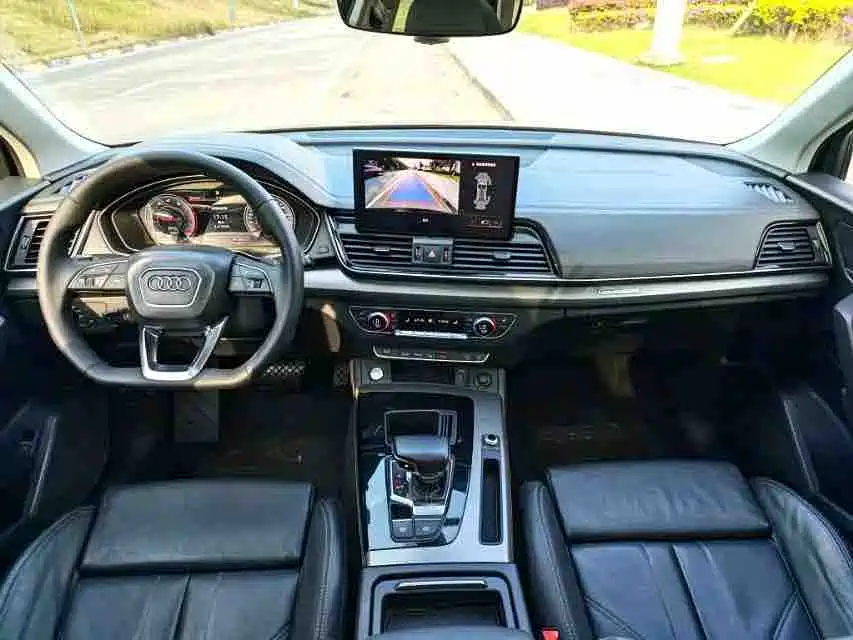 Audi Q5L 2022 — фото 11
