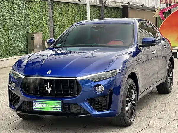 Maserati Levante 2022
