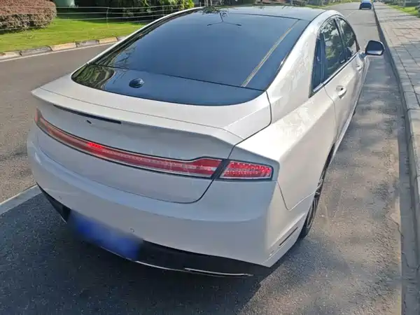 Lincoln MKZ 2017