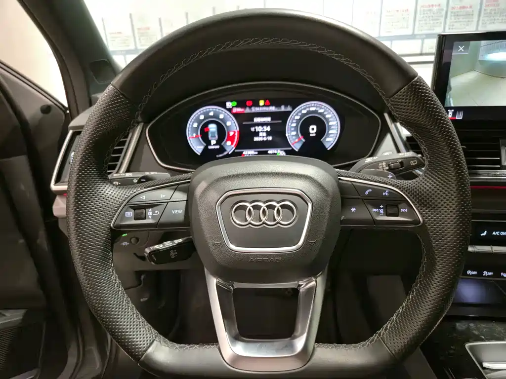 Audi Q5L Sportback 2022 — фото 9