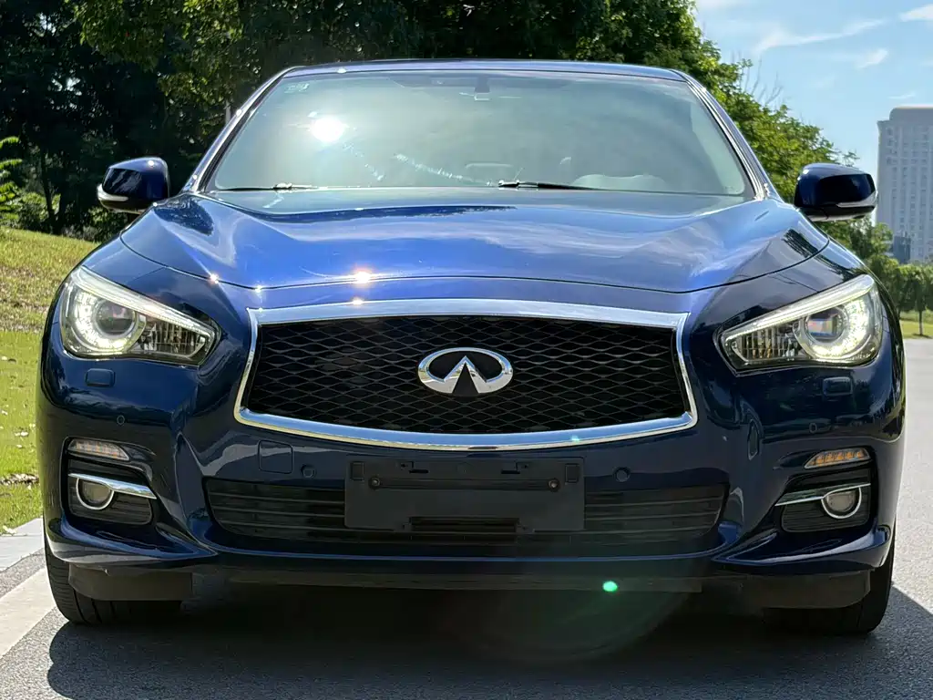 Infiniti Q50L 2017 — фото 2