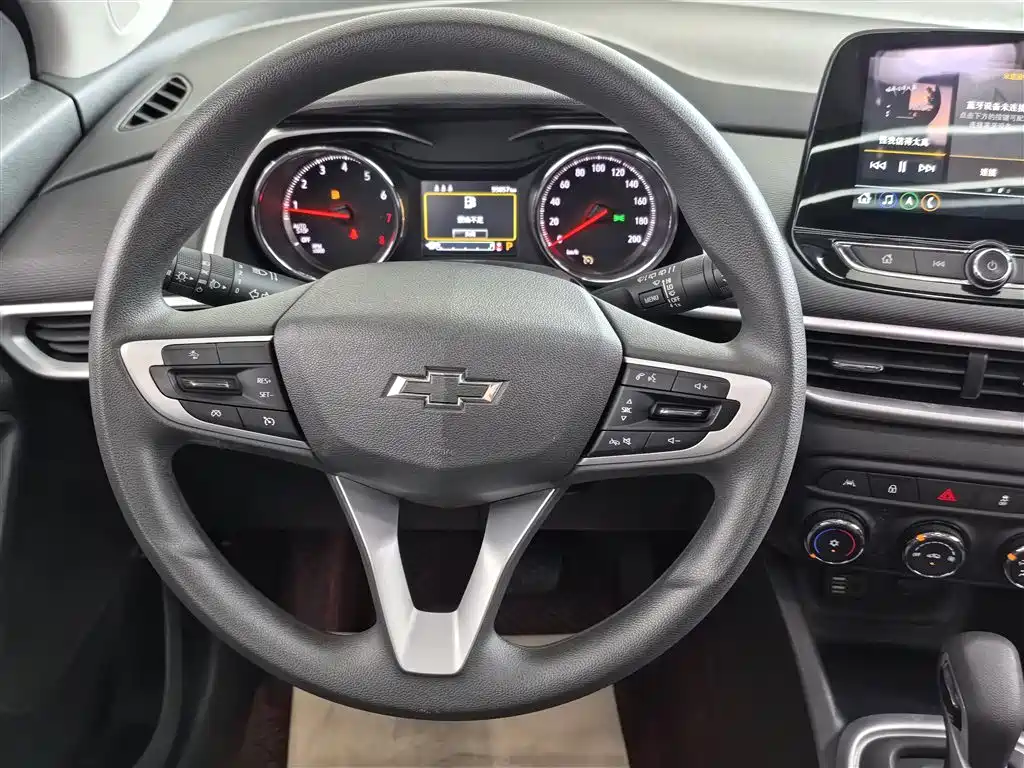 Chevrolet Trax 2020 — фото 11