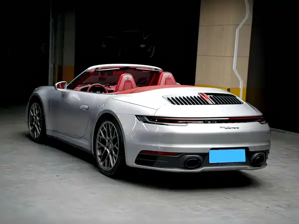 Porsche 911 2023
