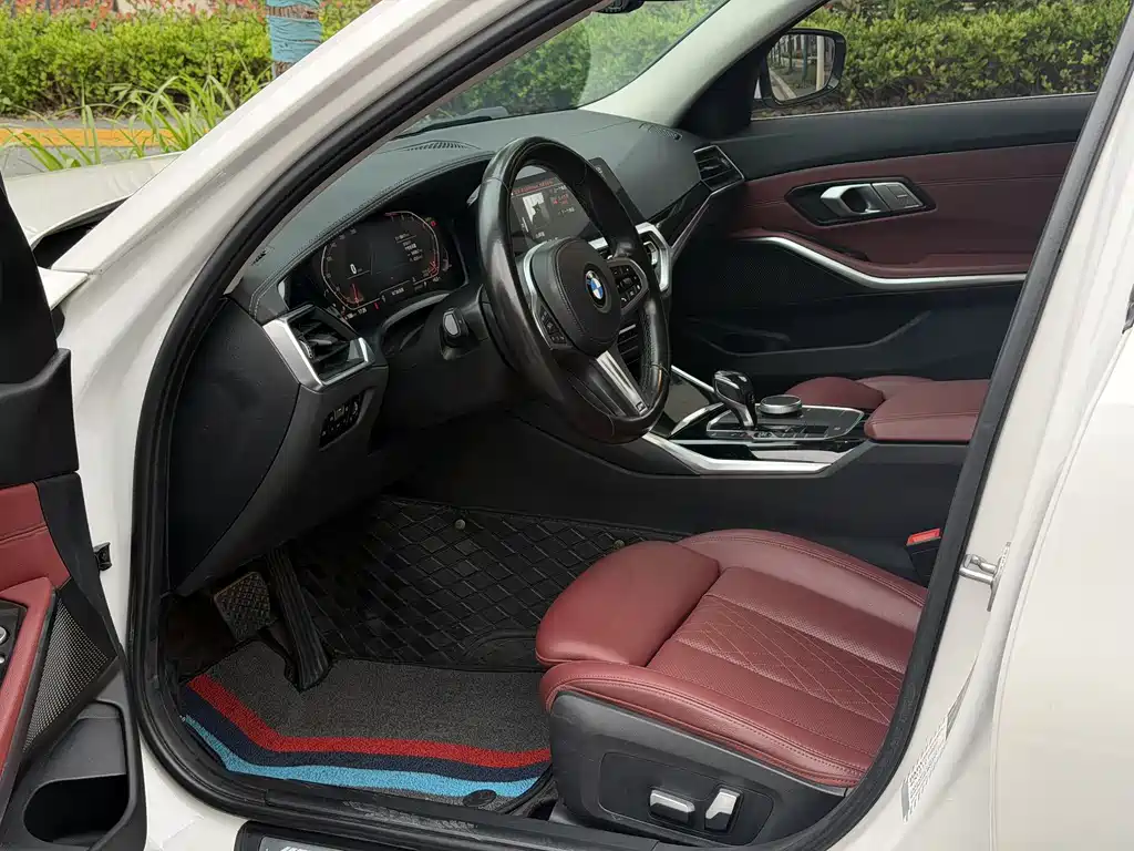 BMW 3 Series 2021