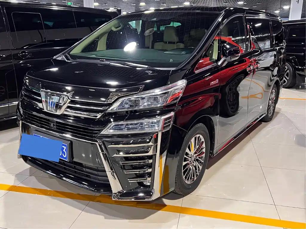 Toyota Vellfire 2022 — фото 2