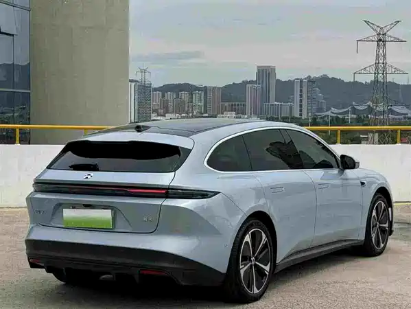 NIO ET5T 2025