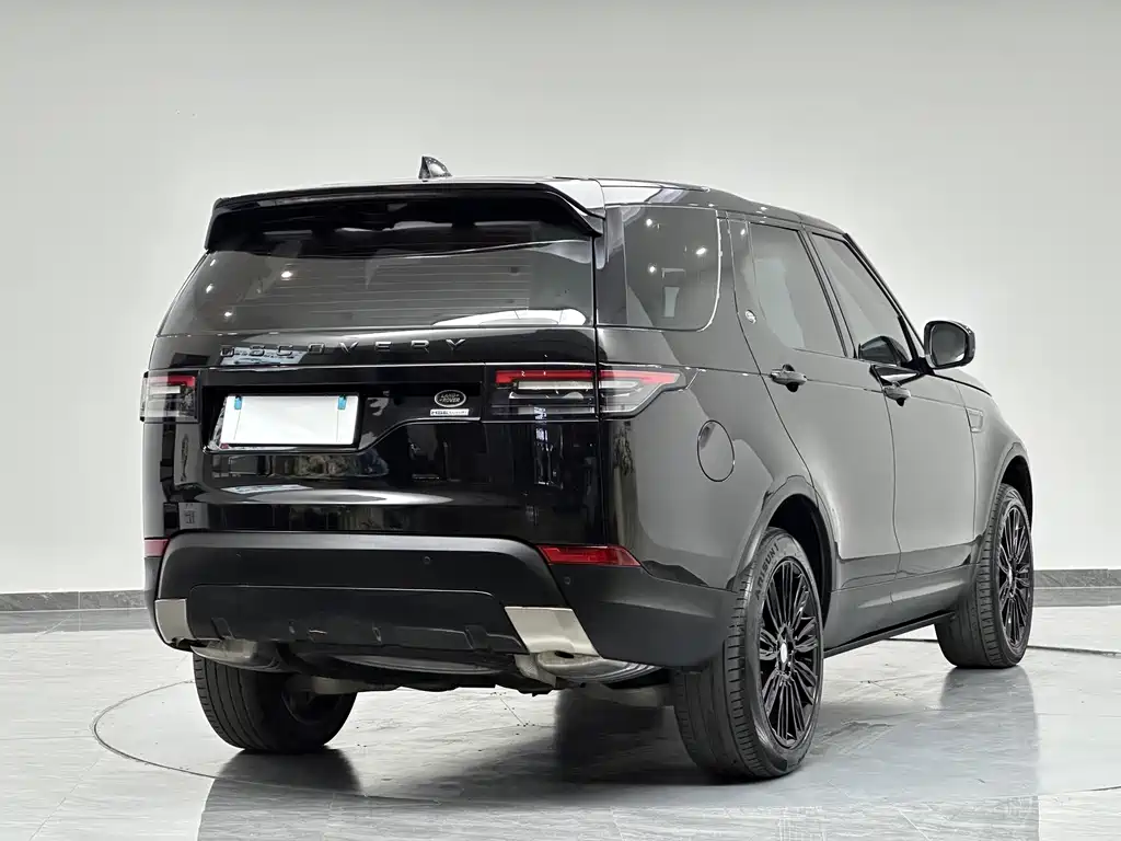 Land Rover Discovery 2017 — фото 6