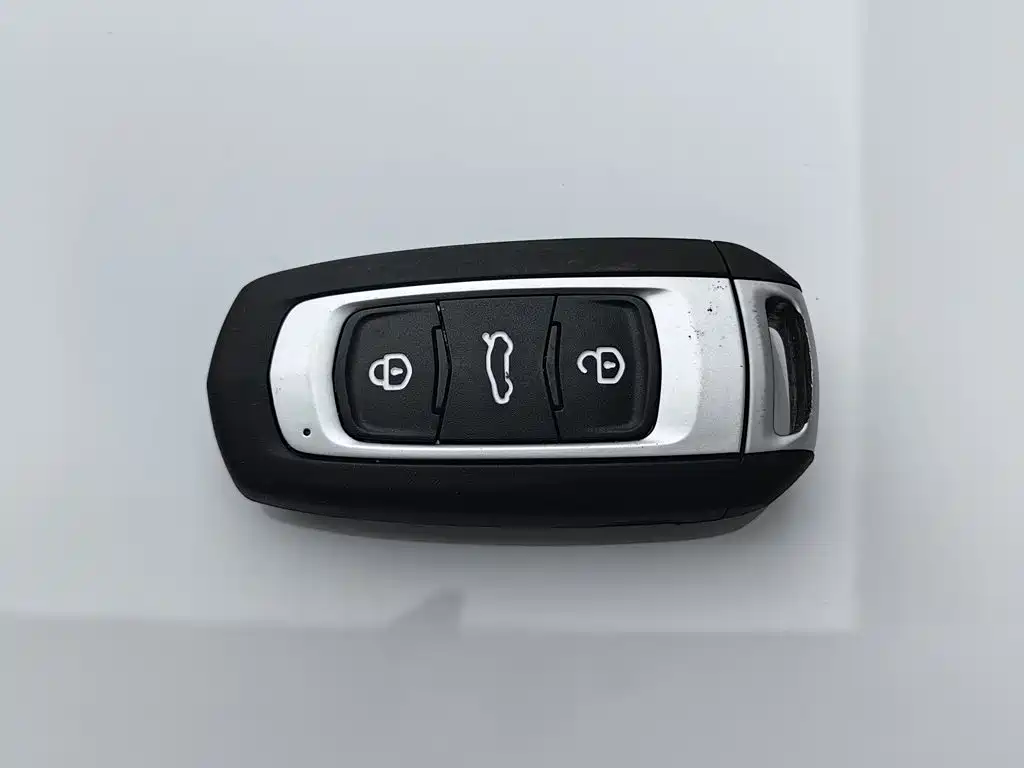 Geely Galaxy Panda 2023 — фото 19
