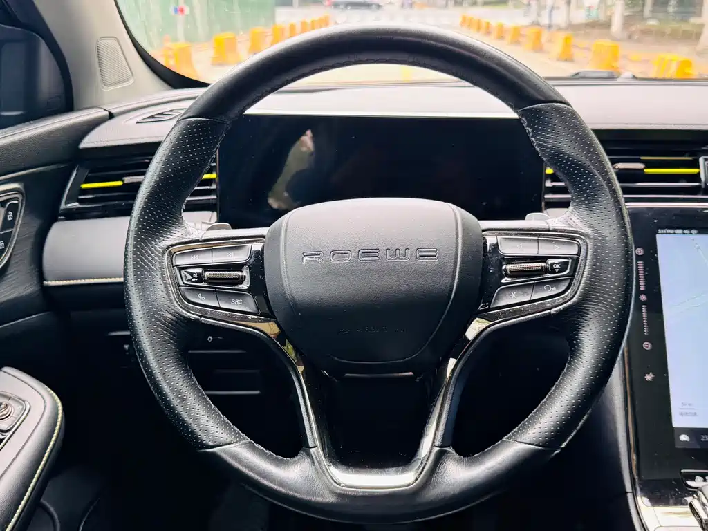 Roewe RX5 New Energy 2022 — фото 14