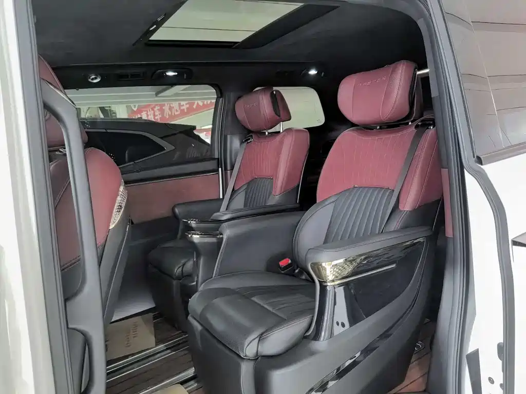 GAC Motor Trumpchi M8 2023 — фото 9