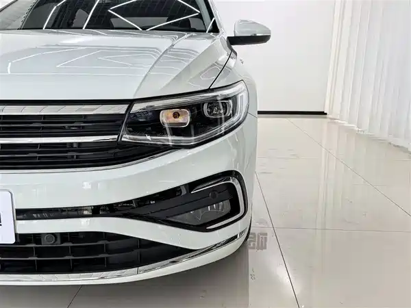 Volkswagen Bora 2024