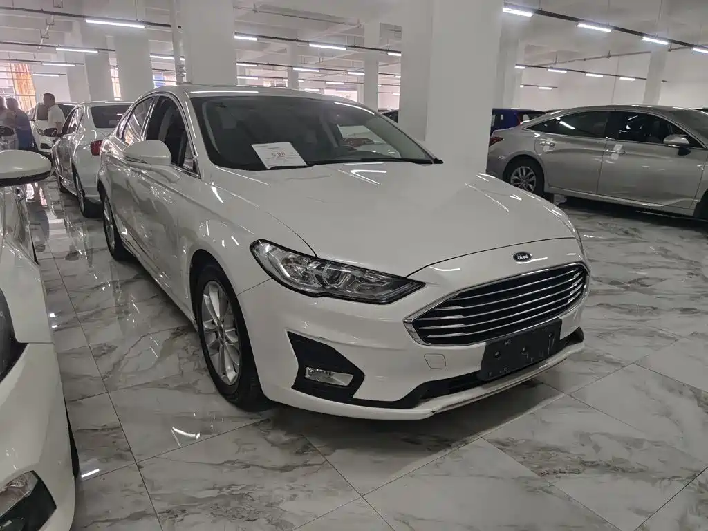 Ford Mondeo 2020 — фото 4