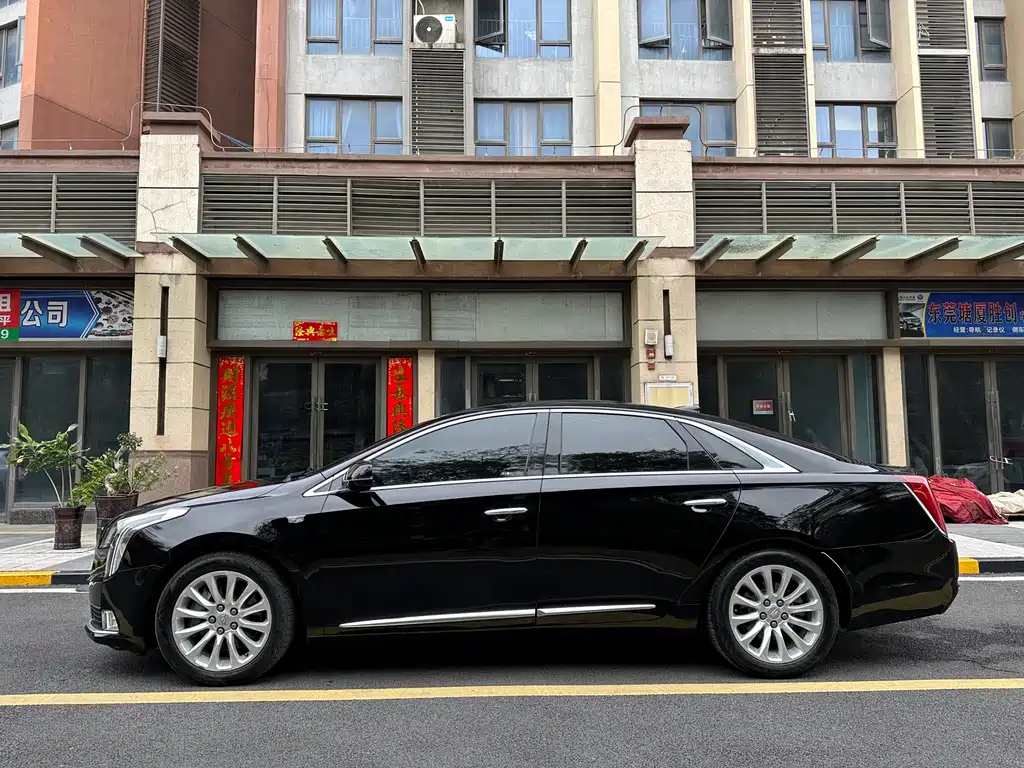 Cadillac XTS 2018 — фото 6