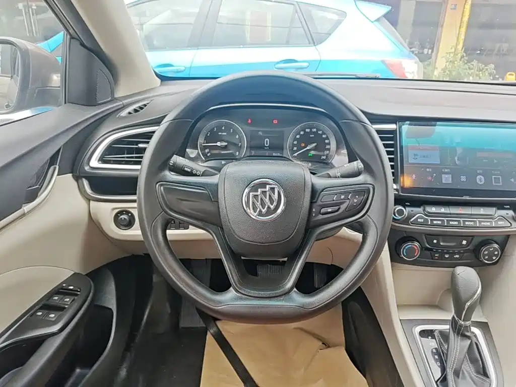 Buick Excelle 2016 — фото 11