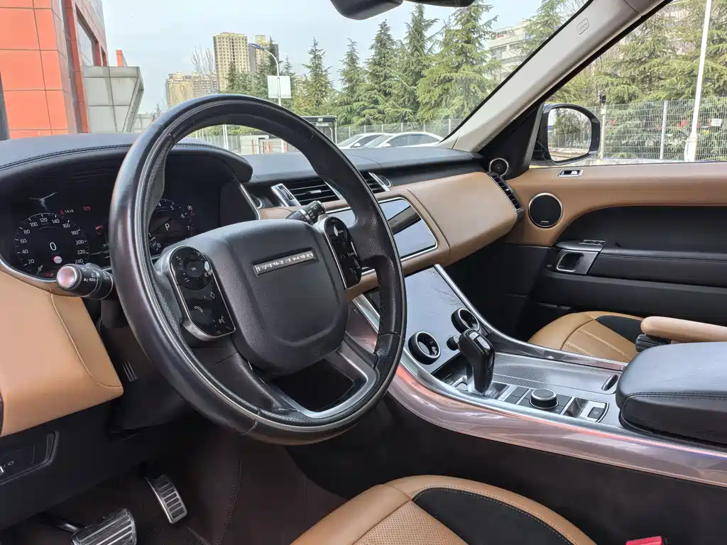 Land Rover Sport 2021 — фото 12