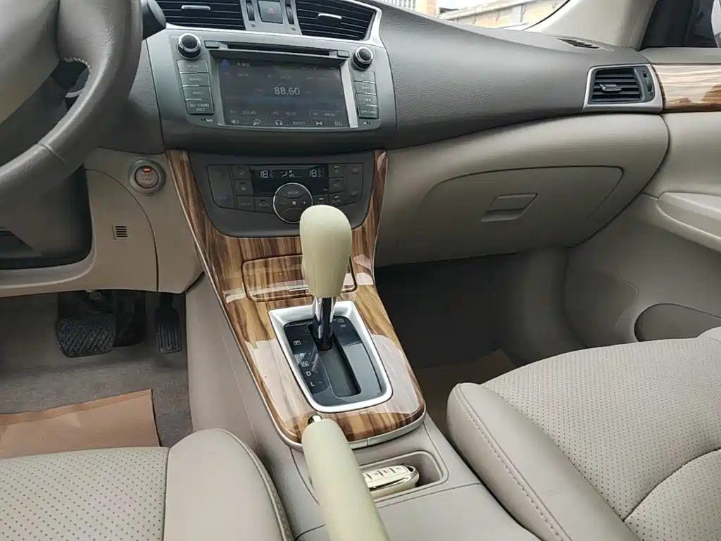 Nissan Sylphy 2015 — фото 10