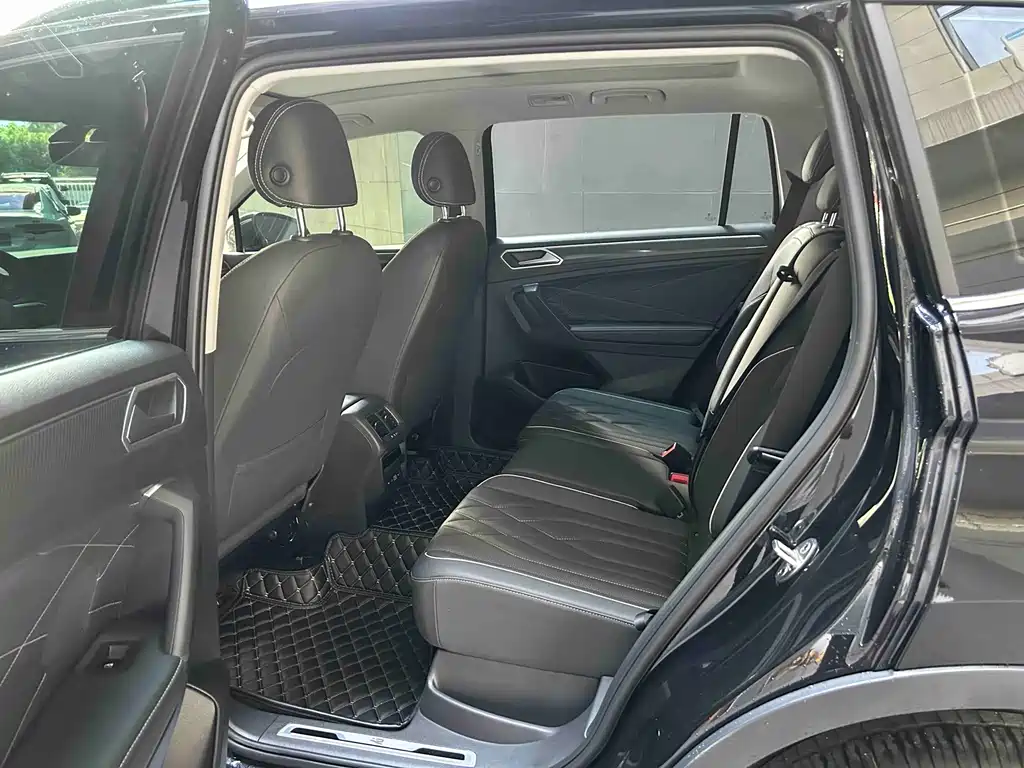 Volkswagen Tiguan L 2022