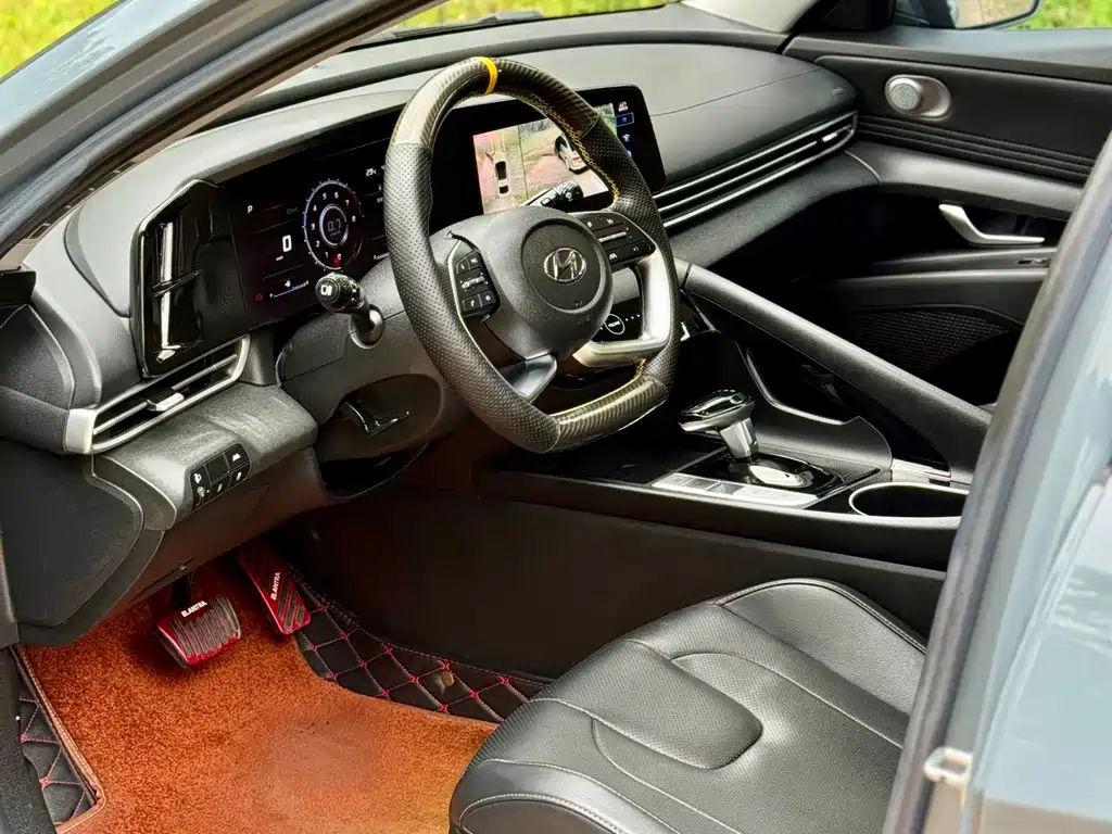 Hyundai Elantra 2021