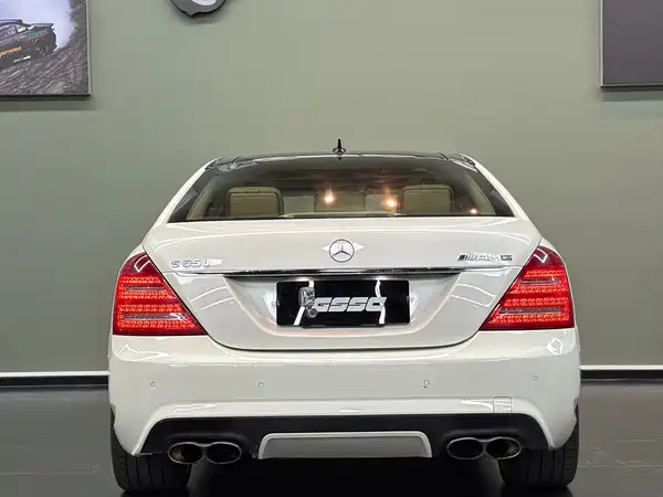 Mercedes-Benz S-Class AMG 2010