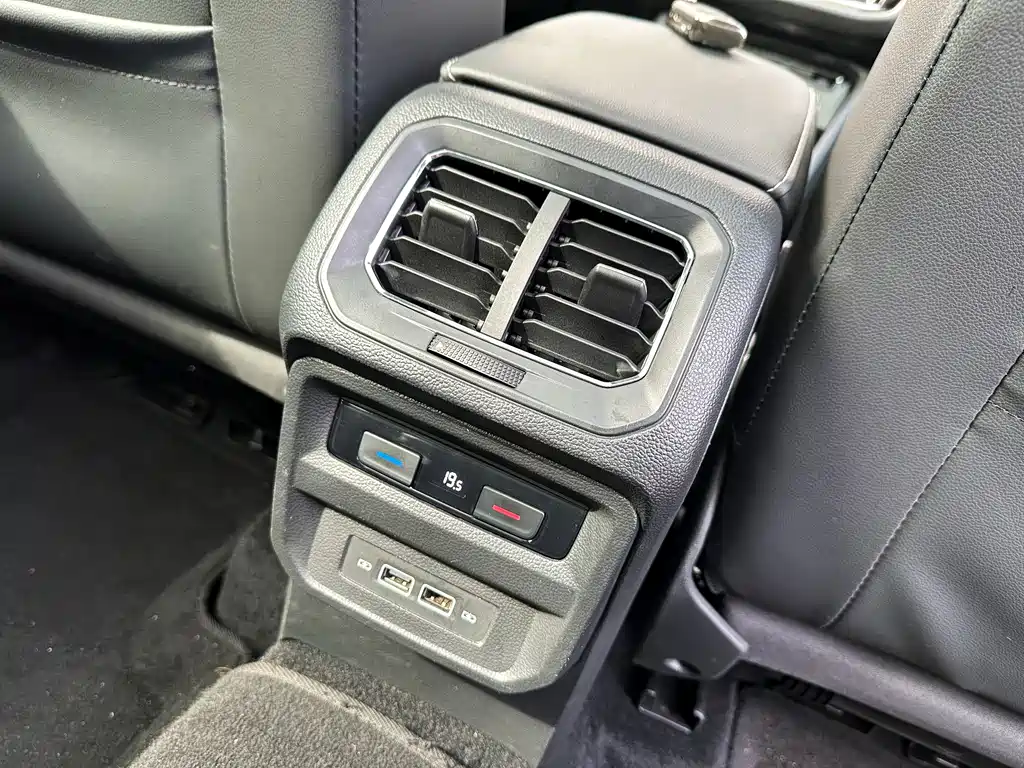 Volkswagen Tiguan L 2019 — фото 18