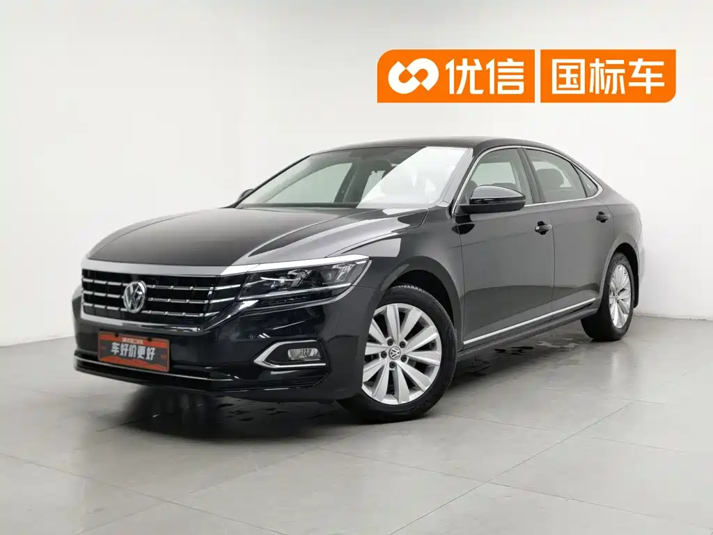 Volkswagen Passat 2019 — фото 1